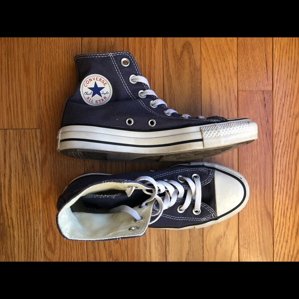 Chuck Taylor’s high top converse all star shoes